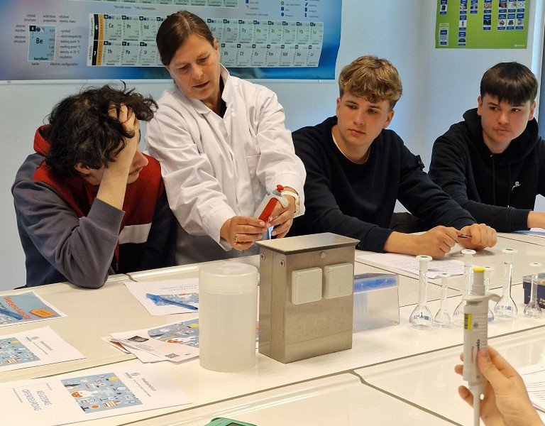 10 - 2026-04-23 studiekeuzebegeleiding -45-.jpg